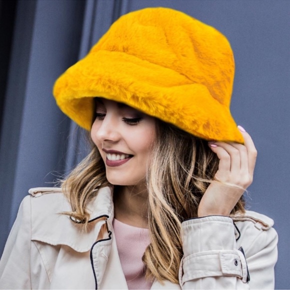Fabulous Faux Fur Bucket Hat - Picture 2 of 3